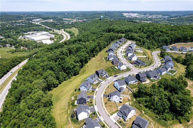 149 Woodsman Ridge Dr, Jackson Twp, PA 16063