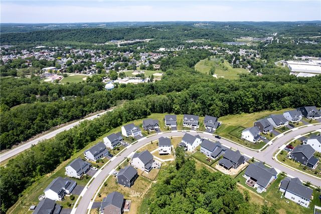 149 Woodsman Ridge Dr, Jackson Twp, PA 16063