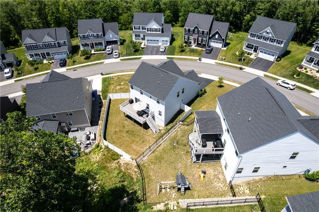 149 Woodsman Ridge Dr, Jackson Twp, PA 16063