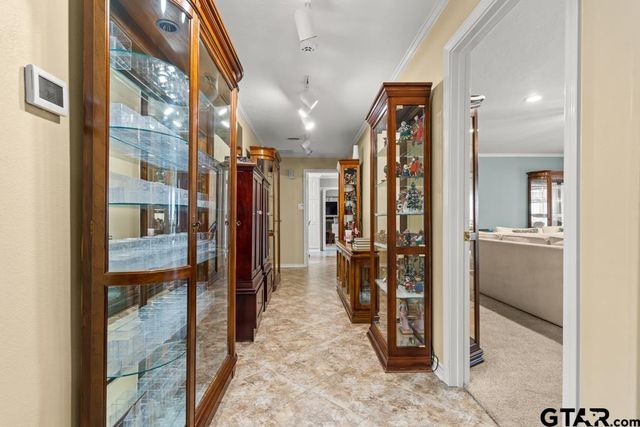 106 Cheyenne Street, Gilmer, TX 75644