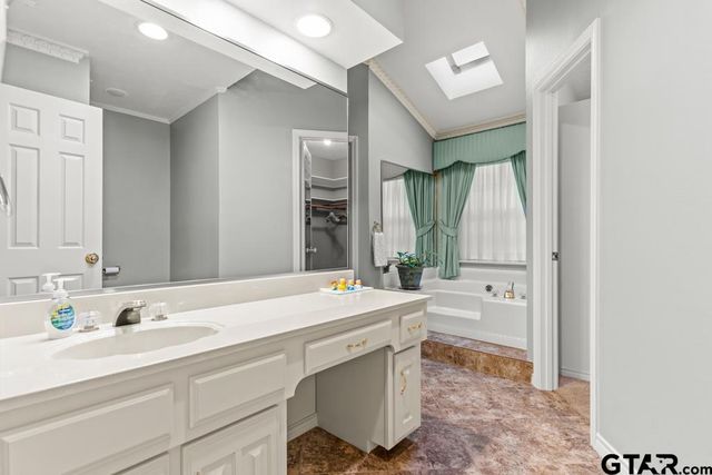 106 Cheyenne Street, Gilmer, TX 75644