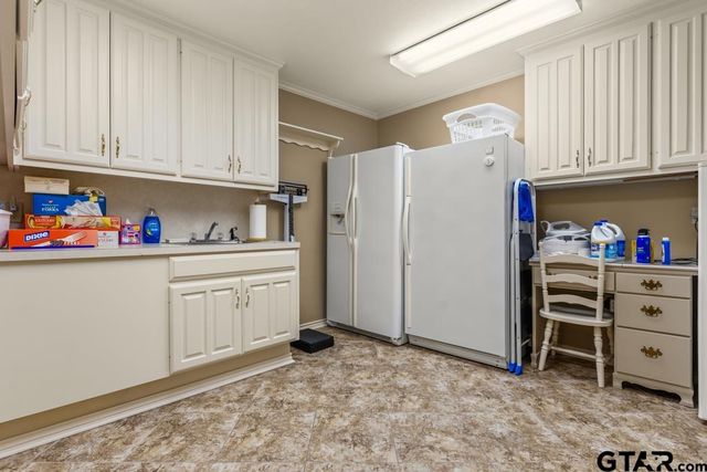 106 Cheyenne Street, Gilmer, TX 75644