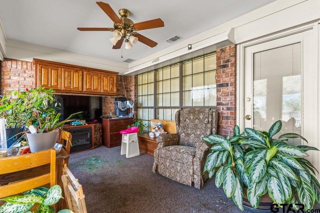 106 Cheyenne Street, Gilmer, TX 75644