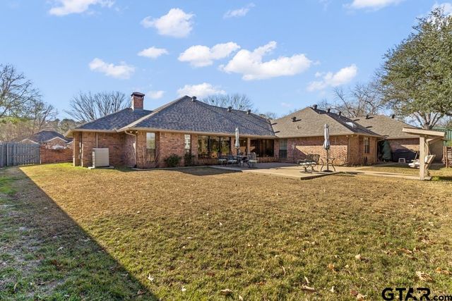 106 Cheyenne Street, Gilmer, TX 75644