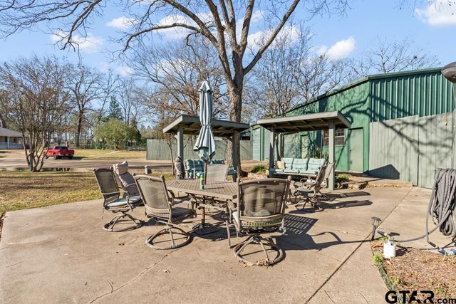 106 Cheyenne Street, Gilmer, TX 75644