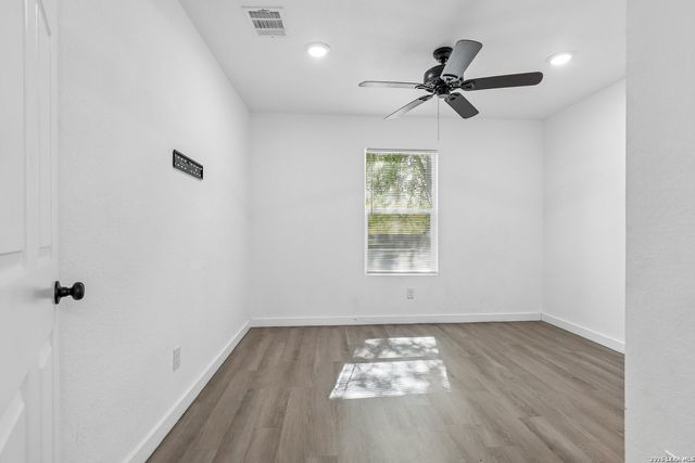 1710 Alametos, San Antonio, TX 78201