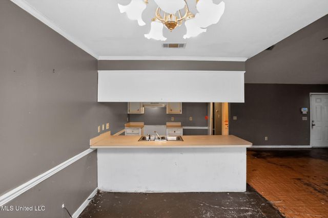 5571 Tiki Lane, Jackson, MS 39212