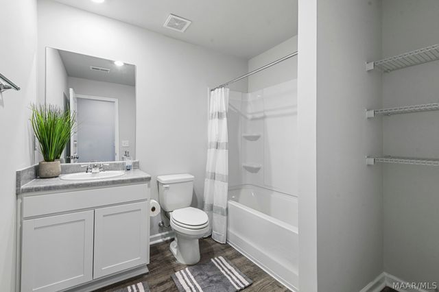 106 Canal Crossing, Wetumpka, AL 36092