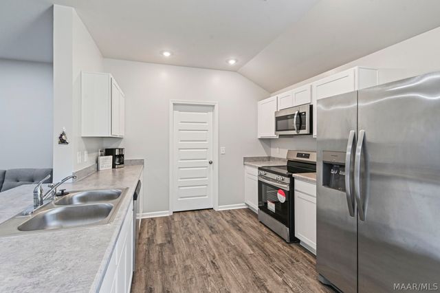 106 Canal Crossing, Wetumpka, AL 36092