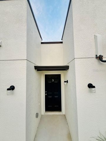 401 E BOYER STREET 3, Tarpon Springs, FL 34689