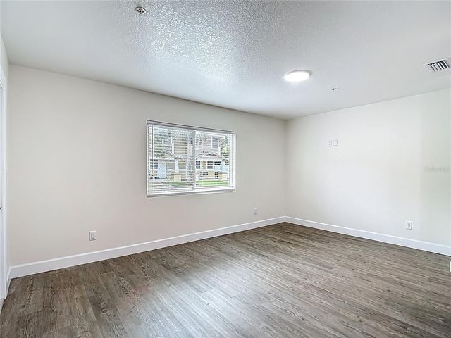 401 E BOYER STREET 3, Tarpon Springs, FL 34689