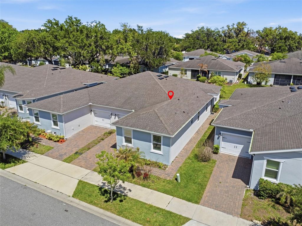 Image 4 of property listing at 1841 OVERCUP AVENUE, St Cloud, FL 34771