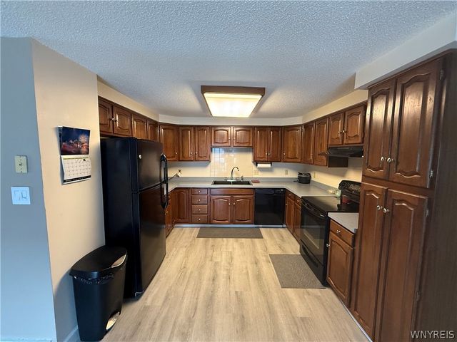 5295 Chestnut Ridge Road H, Orchard Park, NY 14127