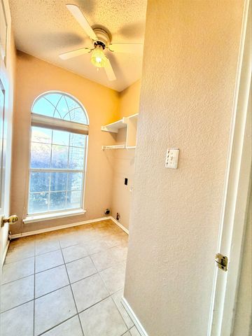 4818 Red Birch Drive, Arlington, TX 76018