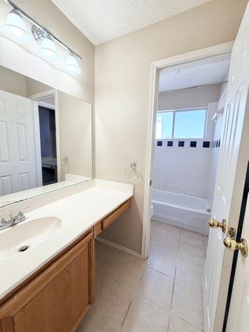 4818 Red Birch Drive, Arlington, TX 76018