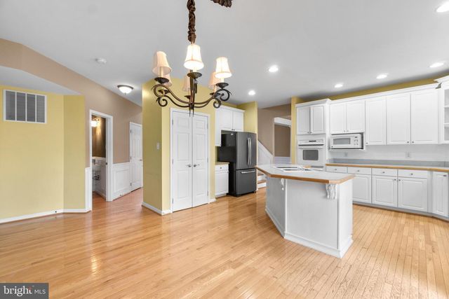 419 CREST LN, Westminster, MD 21157