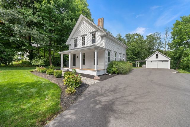 1046 Center St, Dighton, MA 02715