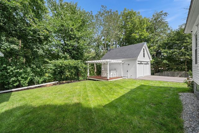 1046 Center St, Dighton, MA 02715