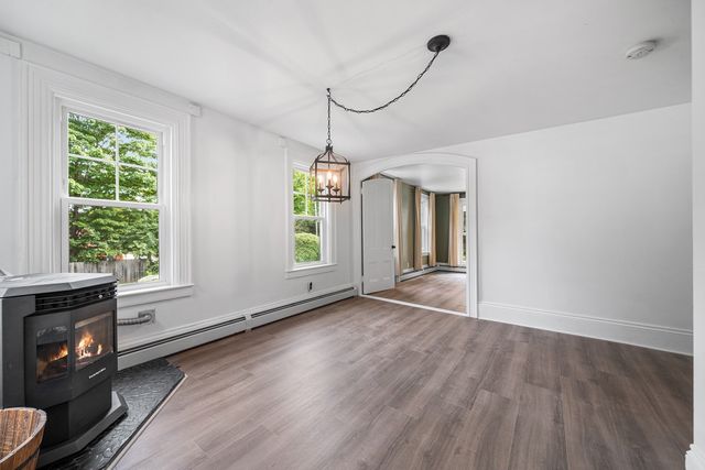 1046 Center St, Dighton, MA 02715