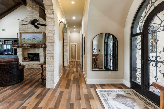 8117 County Rd 6220, Shallowater, TX 79363