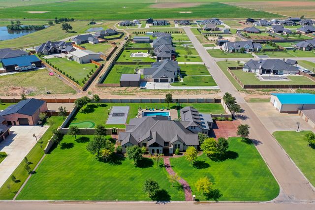 8117 County Rd 6220, Shallowater, TX 79363