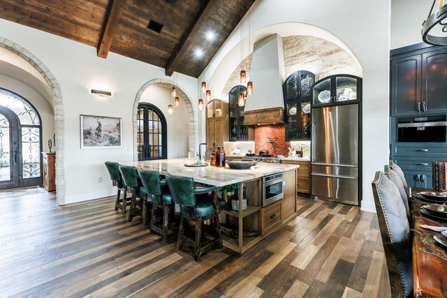 8117 County Rd 6220, Shallowater, TX 79363