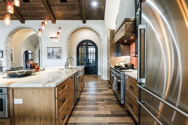 8117 County Rd 6220, Shallowater, TX 79363