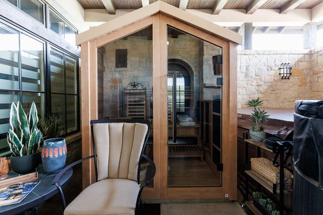 8117 County Rd 6220, Shallowater, TX 79363