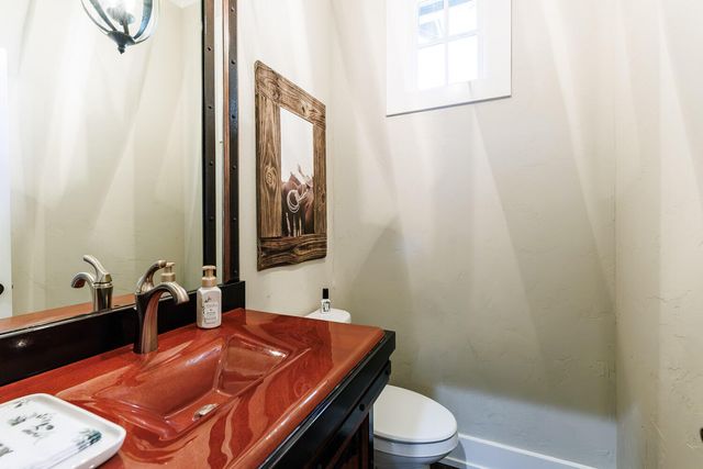 8117 County Rd 6220, Shallowater, TX 79363