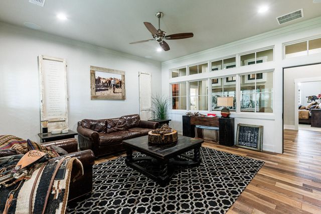 8117 County Rd 6220, Shallowater, TX 79363