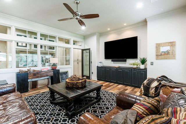 8117 County Rd 6220, Shallowater, TX 79363