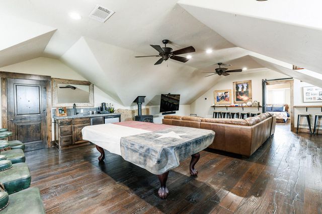 8117 County Rd 6220, Shallowater, TX 79363