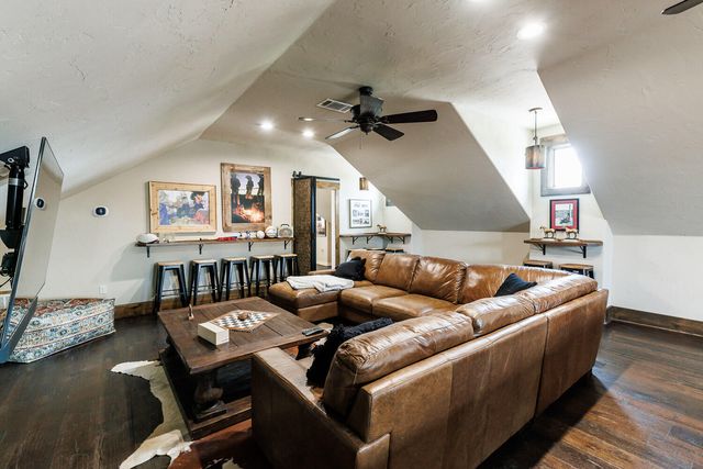 8117 County Rd 6220, Shallowater, TX 79363