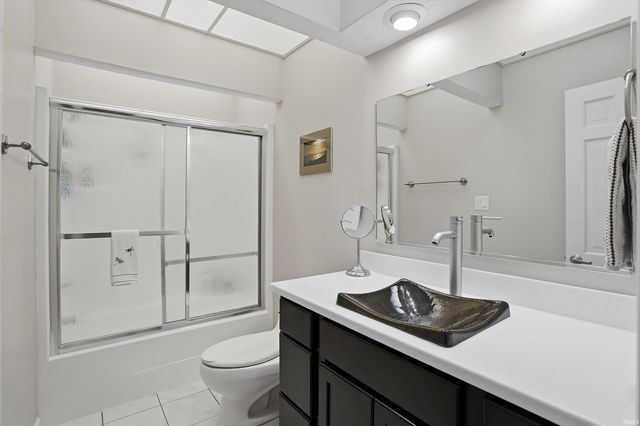 2608 E 2nd St Unit C, Bloomington, IN 47401