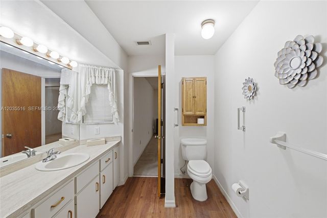 642 Nobles St, Sebastian, FL 32958