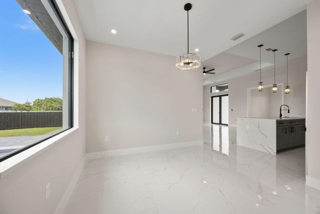 2015 NW 21st Street, Cape Coral, FL 33993
