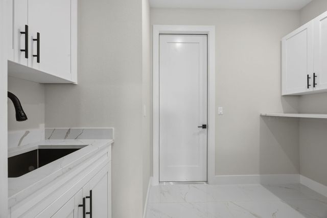 2015 NW 21st Street, Cape Coral, FL 33993