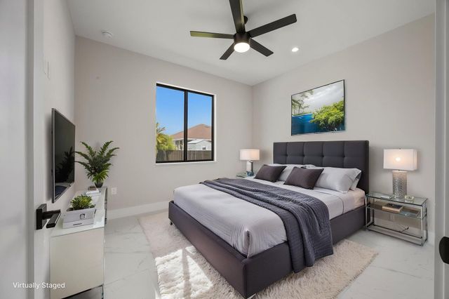 2015 NW 21st Street, Cape Coral, FL 33993