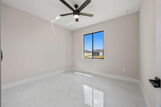 2015 NW 21st Street, Cape Coral, FL 33993