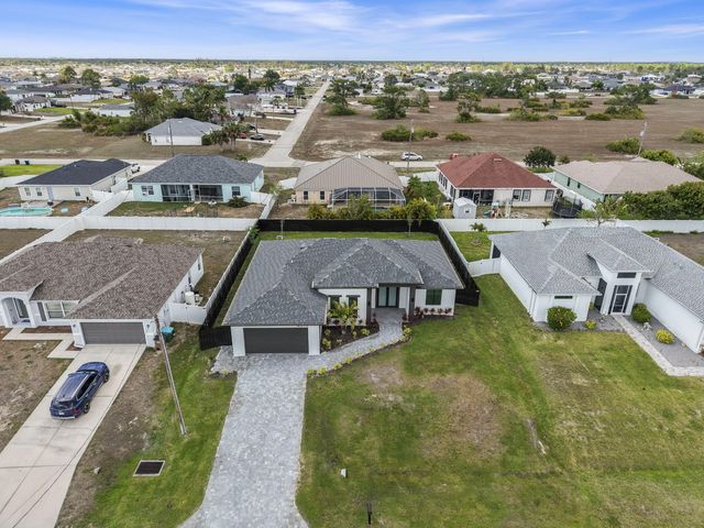 2015 NW 21st Street, Cape Coral, FL 33993