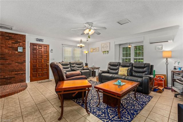 4733 Eastwin Drive, Winston-salem, NC 27104