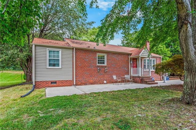 4733 Eastwin Drive, Winston-salem, NC 27104