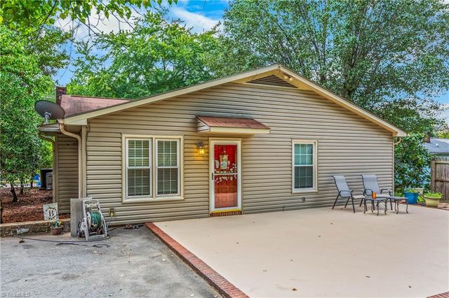 4733 Eastwin Drive, Winston-salem, NC 27104