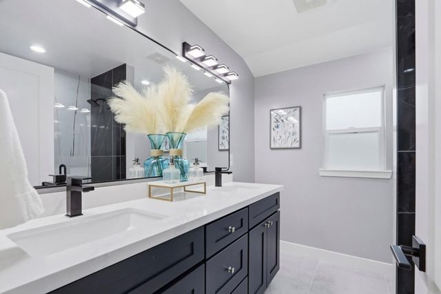 2121 Francis Avenue, Santa Clara, CA 95051