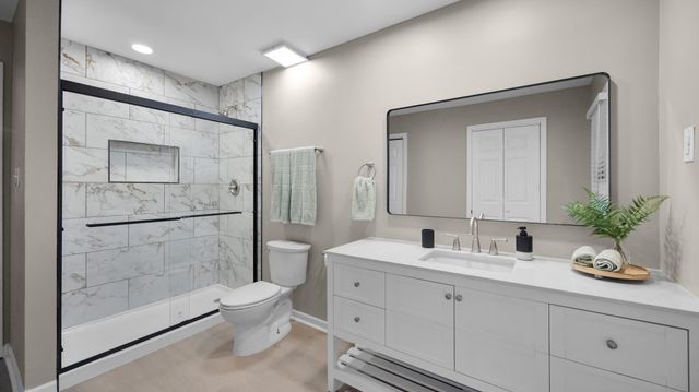 8295 FARMINGTON BLVD, Germantown, TN 38139