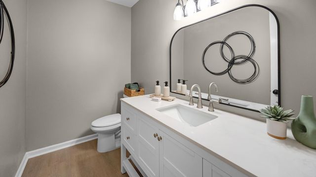 8295 FARMINGTON BLVD, Germantown, TN 38139