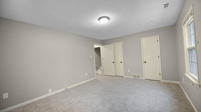 8295 FARMINGTON BLVD, Germantown, TN 38139