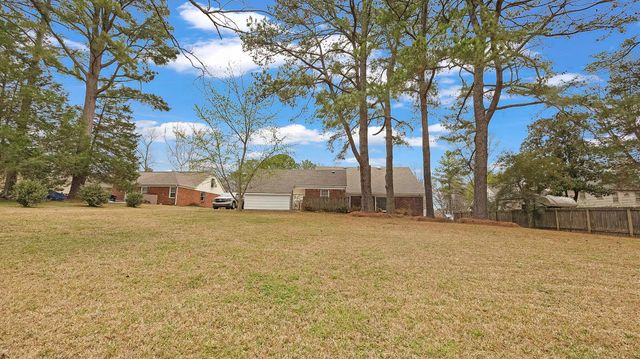 8295 FARMINGTON BLVD, Germantown, TN 38139