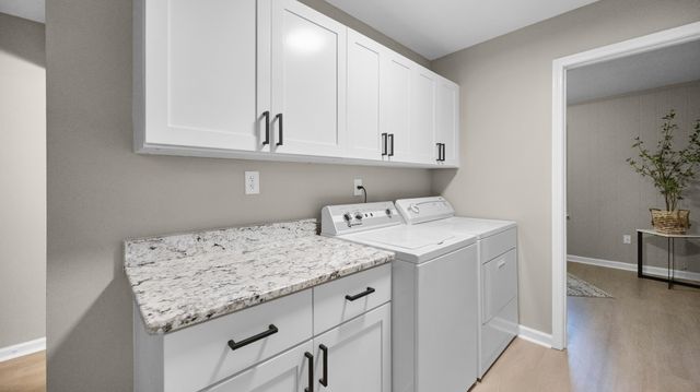 8295 FARMINGTON BLVD, Germantown, TN 38139