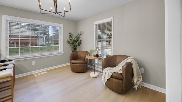 8295 FARMINGTON BLVD, Germantown, TN 38139